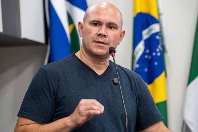Abílio diz que Ilde é da base, mas vê oposição forte em chapa para a Mesa Diretora