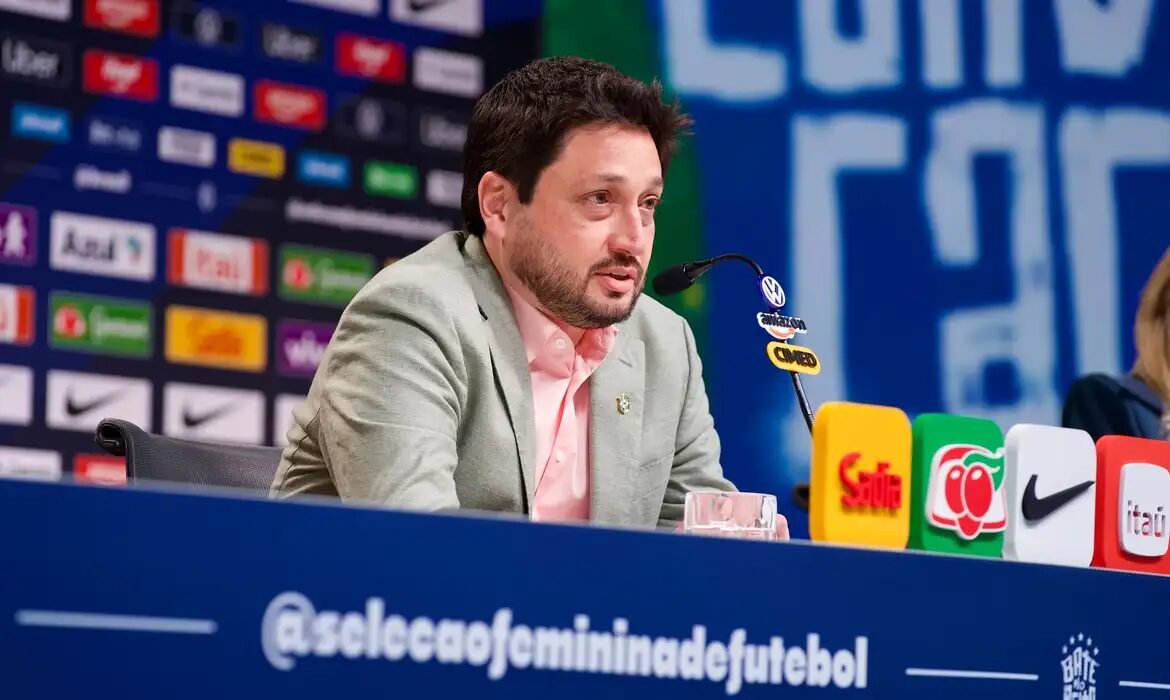 Arthur Elias convoca seleção feminina para amistosos contra a Argentina