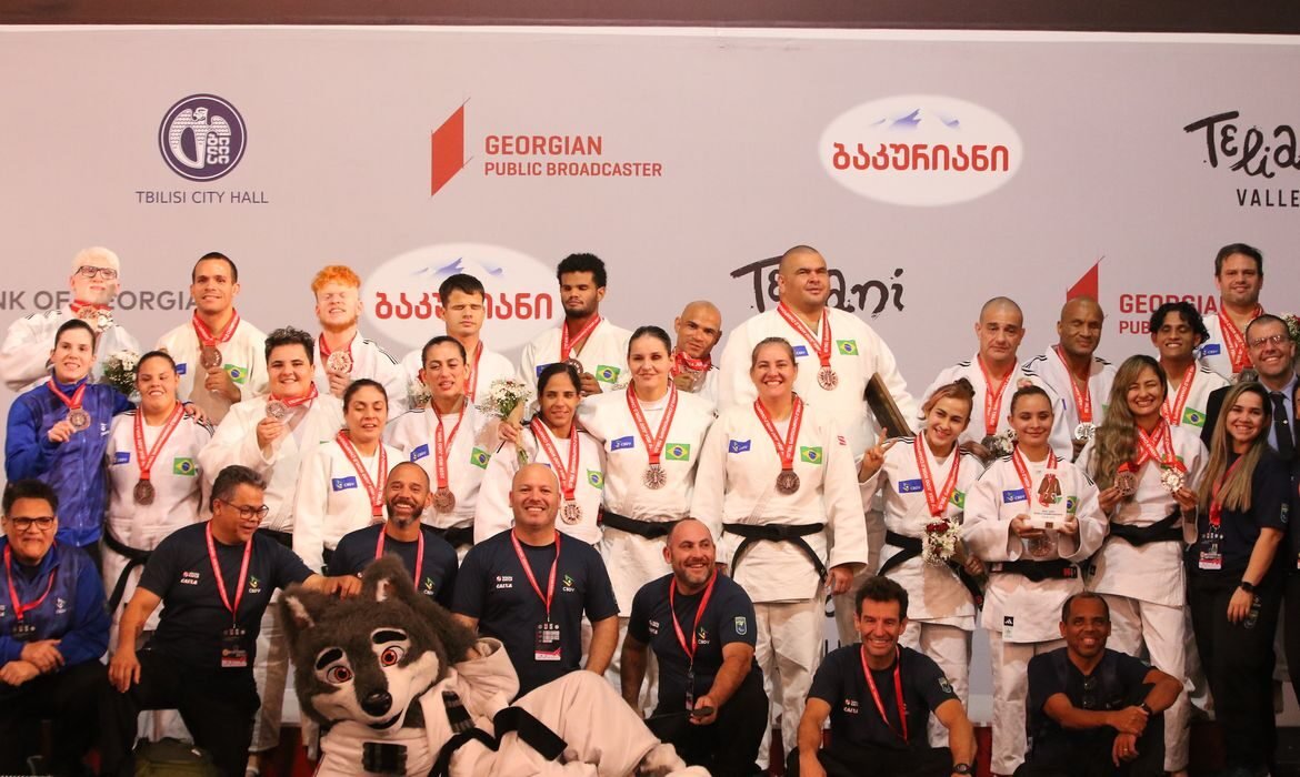 Brasil fatura medalhas de bronze nos mundiais paralímpicos de judô e triatlo