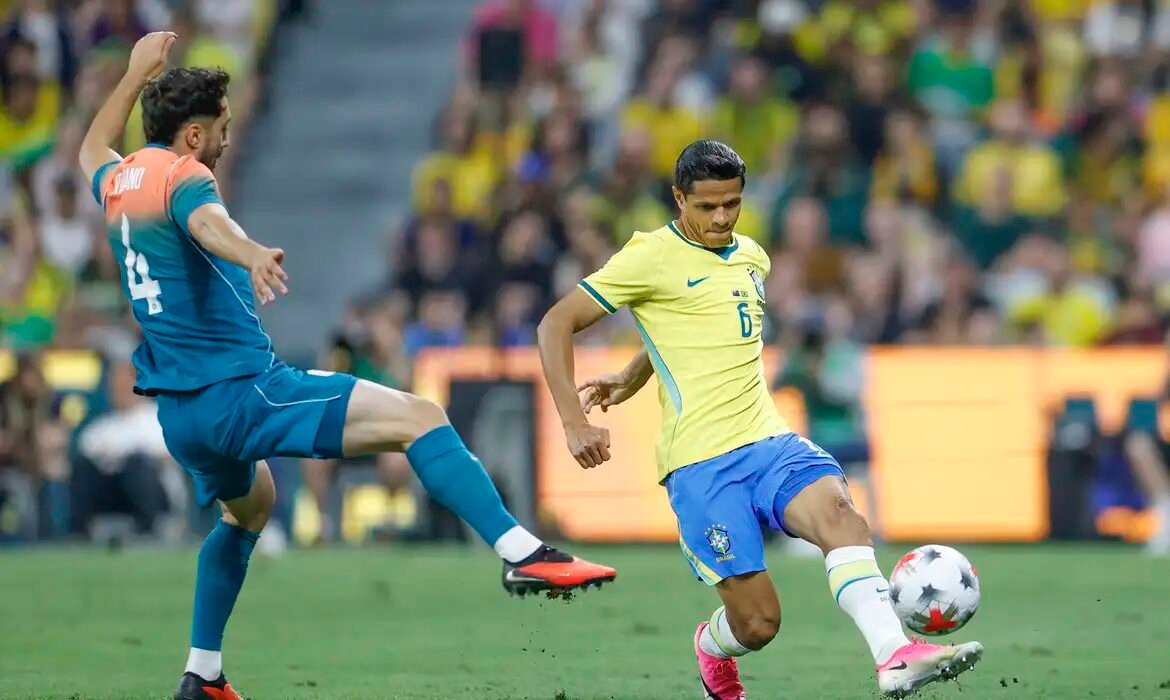 Brasil empata com a Austrália no final de amistoso internacional
