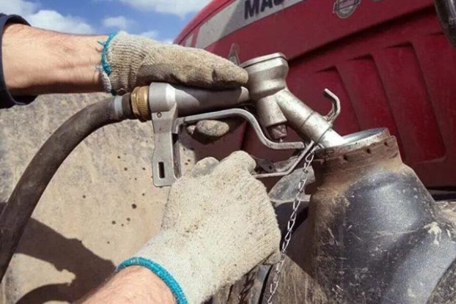 Diesel entra em outubro com subsídio de R$ 2,12, mas estoques duram 15 dias