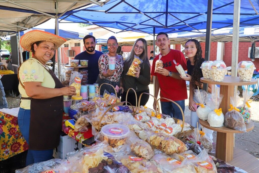 Feira da Família reúne produtos da agricultura familiar e opções de almoço nesta quinta-feira (01) em VG