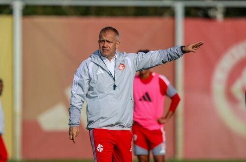 Internacional contrata técnico Eduardo Baptista até o fim da temporada