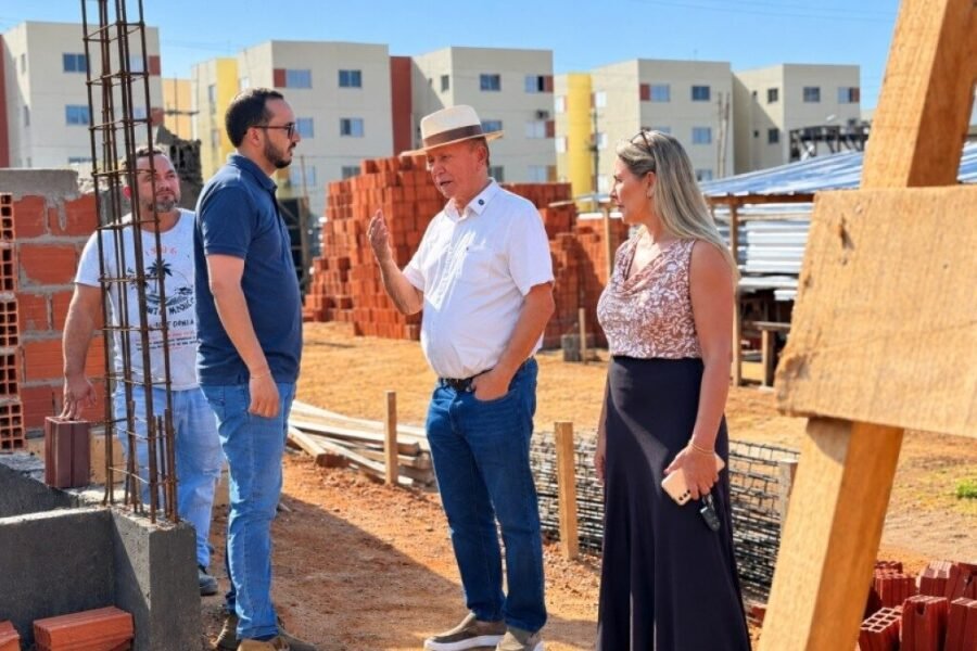 Prefeito Roberto Dorner fiscaliza obras de UBS e creche que vão ampliar serviços públicos para 1.440 famílias do Nico Baracat