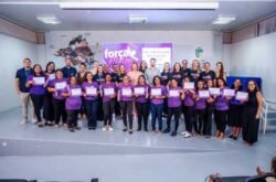 Projeto Força Mulher certifica mulheres em curso de manicure e pedicure em Lucas do Rio Verde