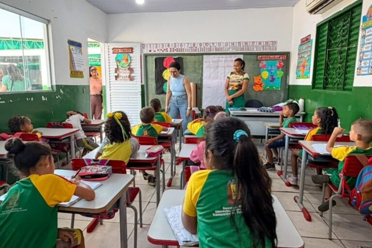 Secretária de Educação visita 34 unidades em uma semana e intensifica agenda para percorrer toda a Rede Municipal