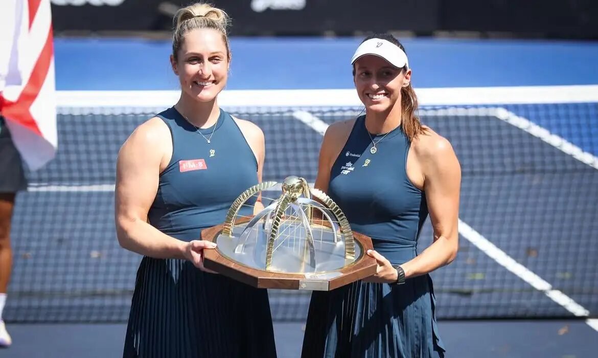 Luisa Stefani conquista o bicampeonato de duplas do SP Open