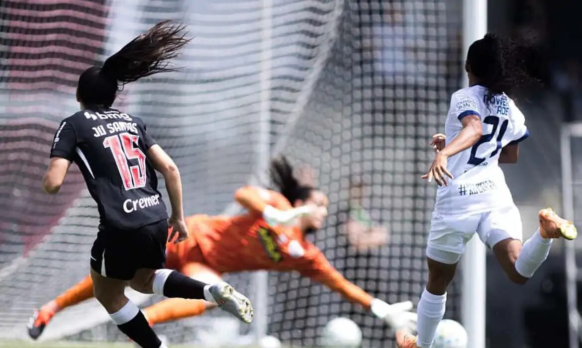 Vasco conquista o título do Brasileirão Feminino a2 em São Januário